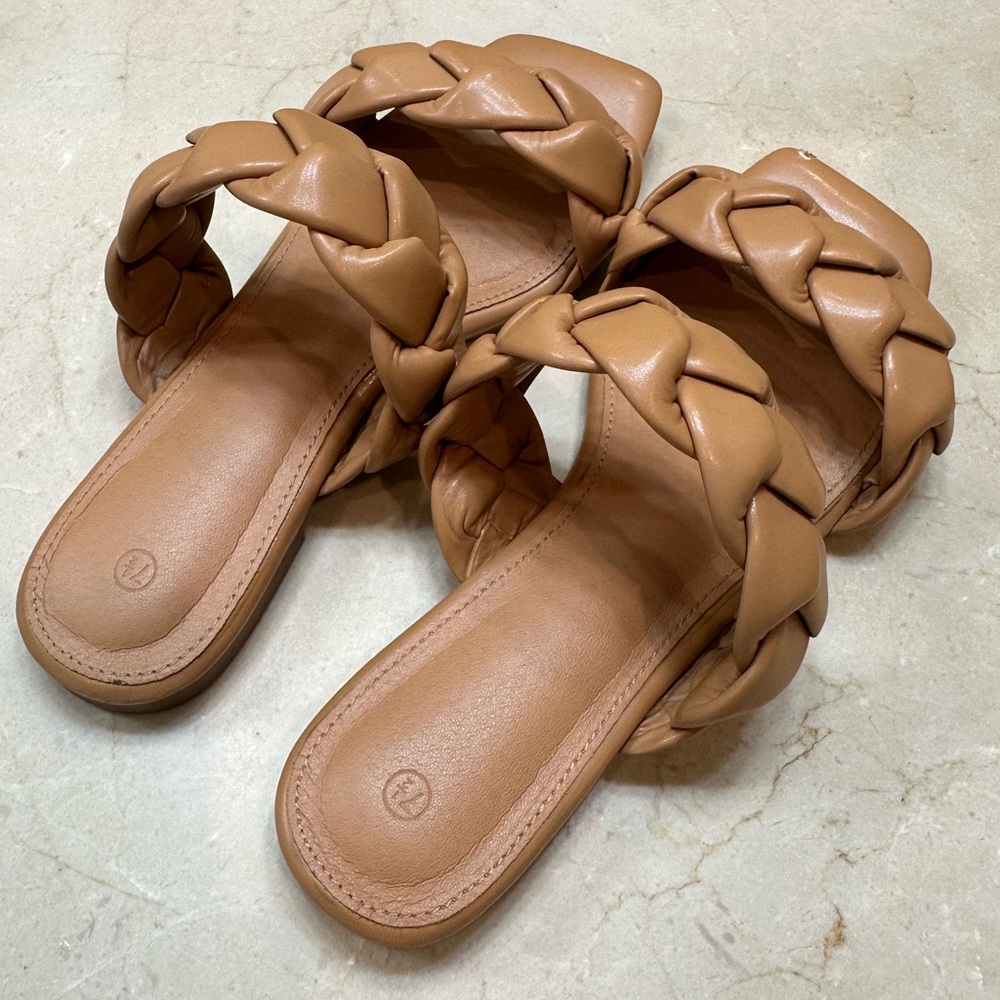 Women's Size 7.5 Tan Braided Sandals - Picture 3 of 5